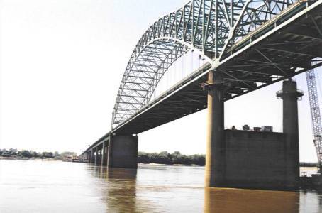 Hernando DeSoto Bridge